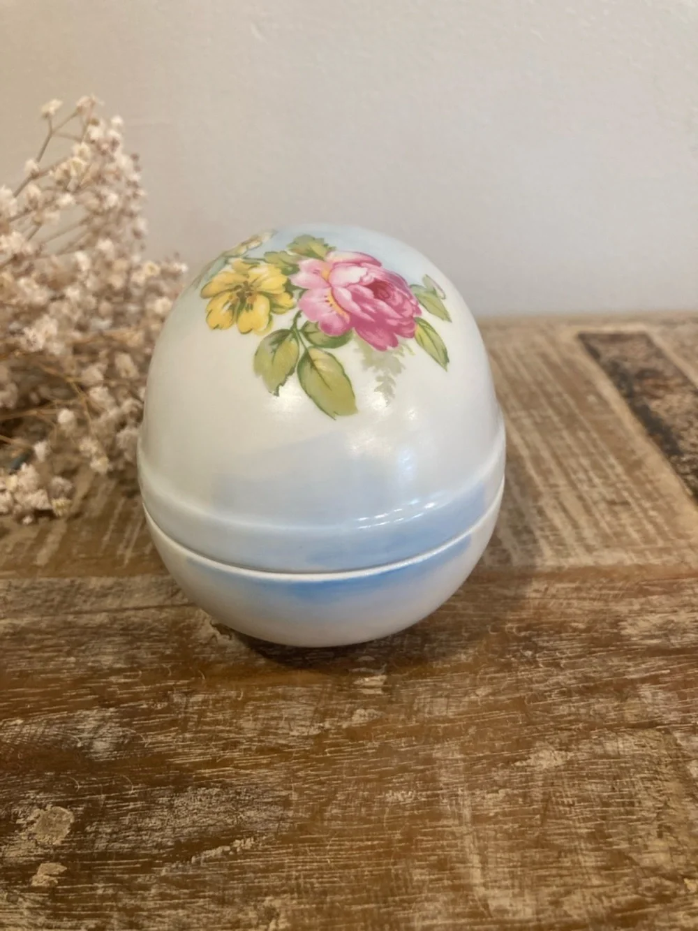 RS Prussia Floral Porcelain Egg Trinket Box – Vintage Hand‑Painted